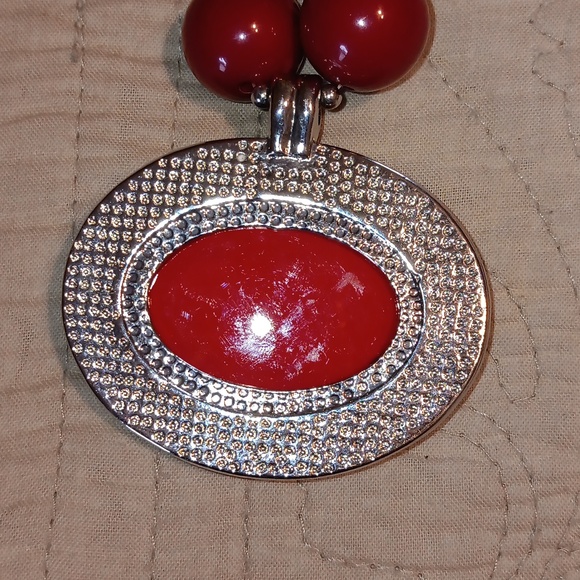 Red and silver costume necklace with pendant - Picture 3 of 6